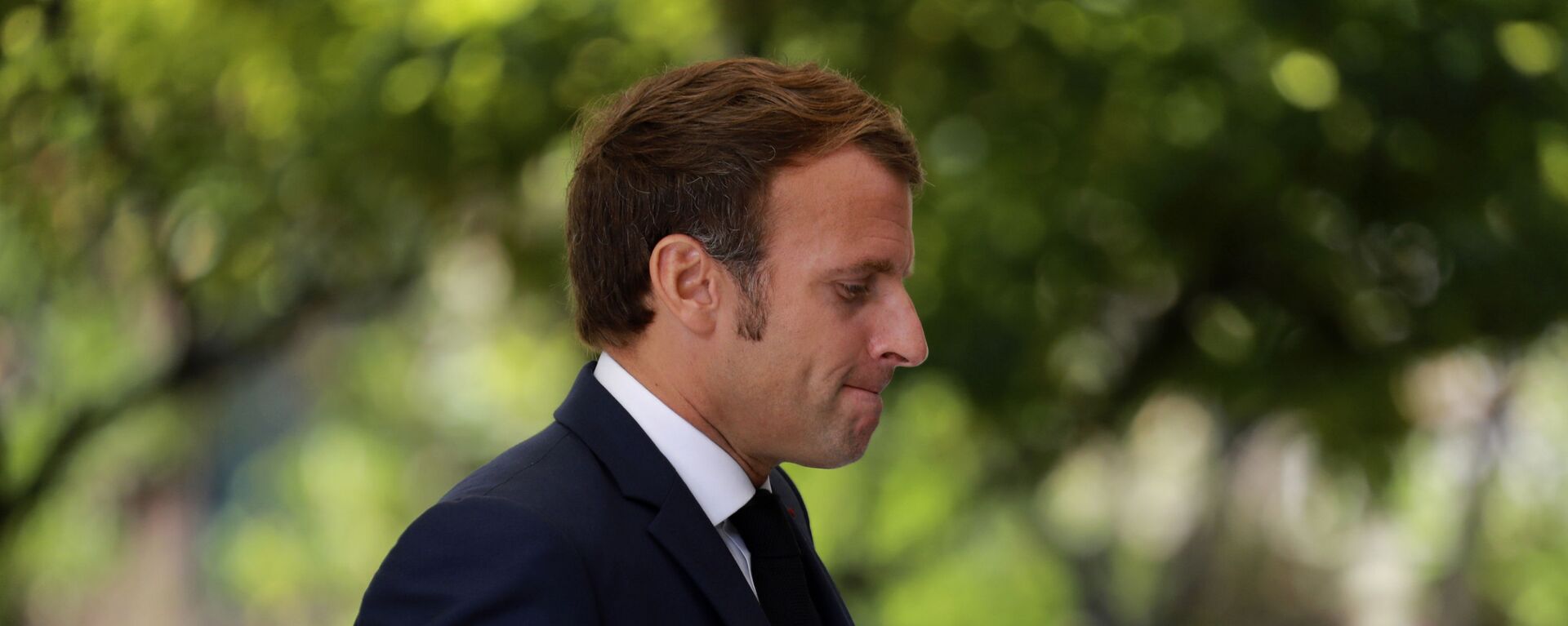 French President Emmanuel Macron arrives to give a press conference at Corsica's prefecture in Ajaccio, Corsica island, Thursday Sept.10, 2020 - Sputnik International, 1920, 27.08.2022