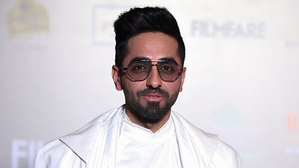 In this picture taken on December 3, 2019  Bollywood actor Ayushmann Khurrana arrives at the Filmfare Glamour and Style Awards in Mumbai - Sputnik International