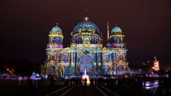 The Berlin Cathedral (Berliner Dom) is illuminated at the start of the Festival of Lights on October 11, 2019 - Sputnik International