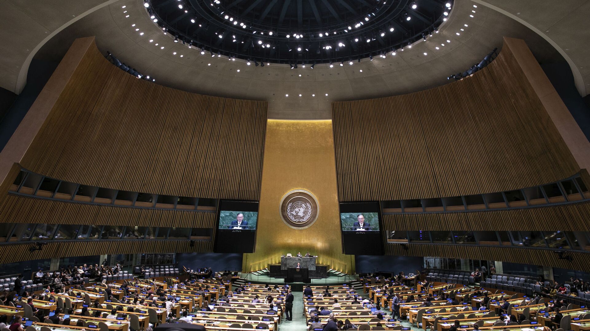 Philippines' Foreign Secretary Teodoro Locsin Jr. addresses the 74th session of the United Nations General Assembly at the U.N. headquarters Saturday, Sept. 28, 2019. - Sputnik International, 1920, 25.06.2023