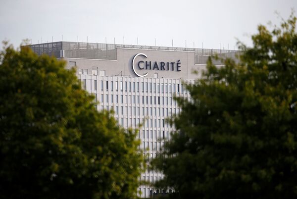 Kremlin Spokesman on Navalny: Any Russian Citizen Has Right to Return to Home Country Kremlin Spokesman on Navalny: Any Russian Citizen Has Right to Return to Home Country - Sputnik International