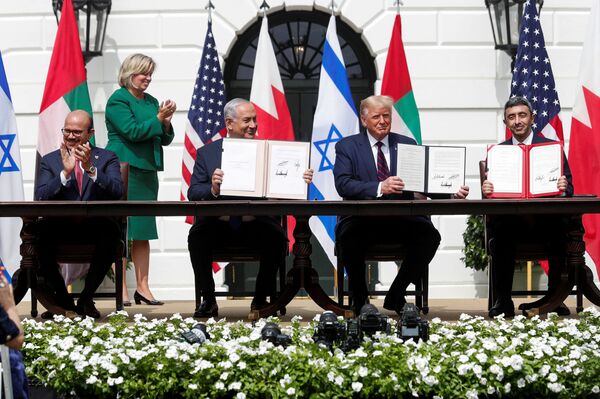 Israel, UAE, Bahrain and US Sign Historic Abraham Peace Accords at White House - Sputnik International