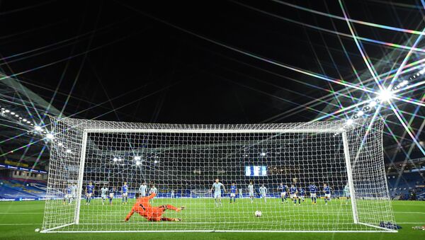 Chelsea's Italian midfielder Jorginho beats Brighton's Australian goalkeeper Mathew Ryan from the penalty spot during the English Premier League football match between Brighton and Hove Albion and Chelsea at the American Express Community Stadium in Brighton, southern England on September 14, 2020 - Sputnik International