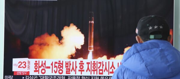 A man watches a TV screen showing what the North Korean government calls the Hwasong-15 intercontinental ballistic missile, at the Seoul Railway Station in Seoul, South Korea, 30 November 2017 A man watches a TV screen showing what the North Korean government calls the Hwasong-15 intercontinental ballistic missile, at the Seoul Railway Station in Seoul, South Korea, 30 November 2017 - Sputnik International