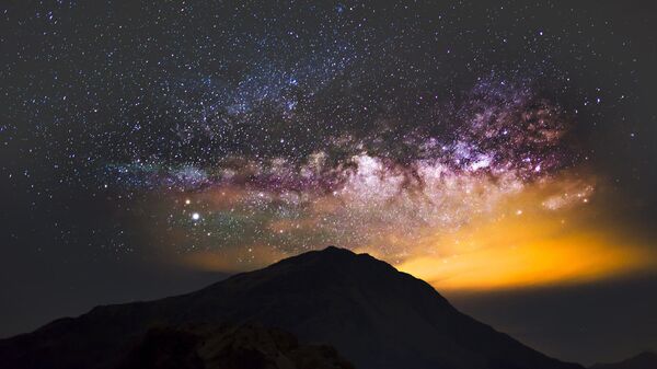 Млечный путь над горой Хэхуань в центральном Тайване - Sputnik International