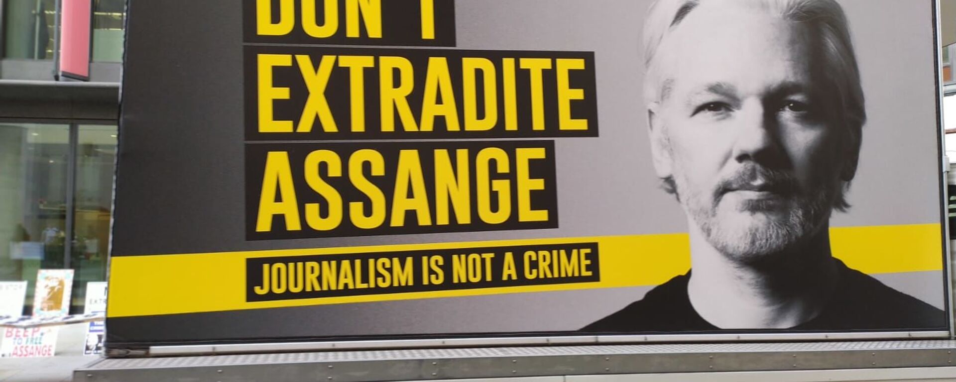 Julian Assange van on 22 September 2020 - Sputnik International, 1920, 11.12.2021