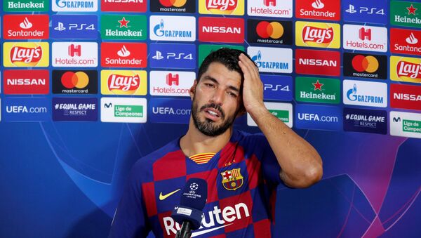 Round of 16 Second Leg - FC Barcelona v Napoli - Camp Nou, Barcelona, Spain - August 8, 2020  Barcelona's Luis Suarez speaks to the media after the match, as play resumes behind closed doors following the outbreak of the coronavirus disease (COVID-19 - Sputnik International