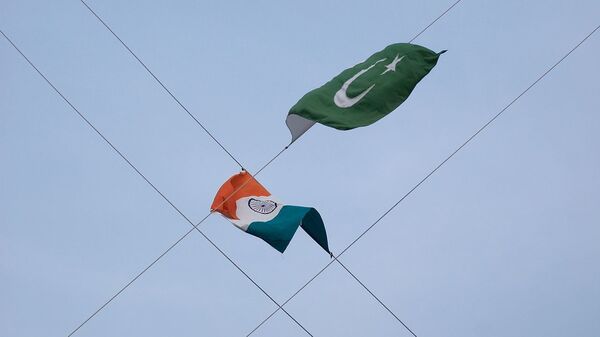 Flags of India and Pakistan - Sputnik International