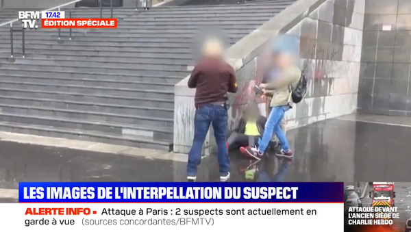 The arrest of main suspect of a stabbing attack in Paris on 25 September, 2020. - Sputnik International