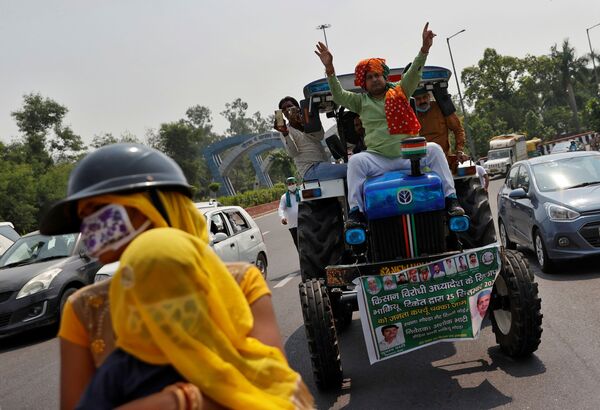 Indian Farmers Rubbish PM Modi’s Claim of Agricultural Reform in Maharashtra and Elsewhere - Sputnik International