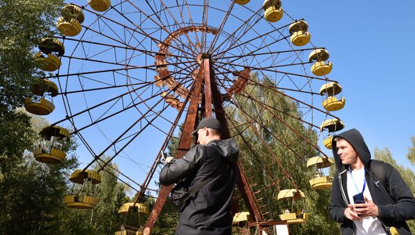 Radioactive Excursion: Tourists Explore Chernobyl Exclusion Zone - Sputnik International