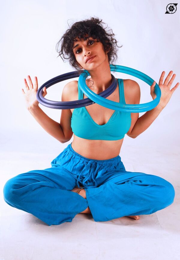 Meet Woman Who Revolutionised Hula Hoop Dancing in India With #Sareeflow Meet Woman Who Revolutionised Hula Hoop Dancing in India With #Sareeflow - Sputnik International