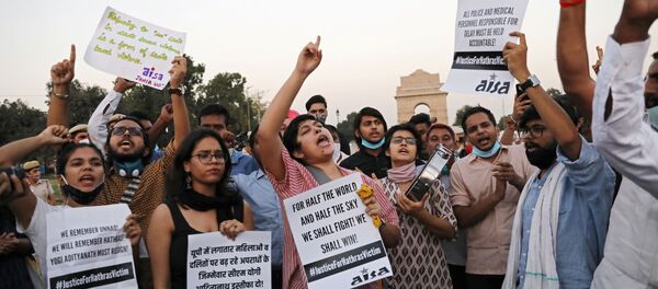 Demonstrators protest after the death of a rape victim, on Rajpath near India Gate, in New Delhi, India, September 30, 2020 Demonstrators protest after the death of a rape victim, on Rajpath near India Gate, in New Delhi, India, September 30, 2020 - Sputnik International