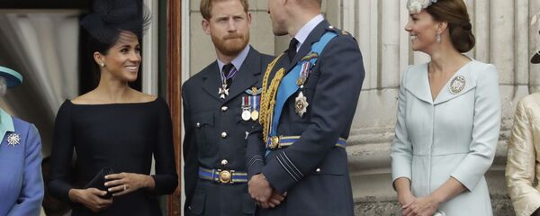 From left: Meghan, the Duchess of Sussex, Prince Harry, Prince William and Kate, Duchess of Cambridge watch a Royal Air Force flypast from the balcony at Buckingham Palace in London, Tuesday, 10 July 2018. From left: Meghan, the Duchess of Sussex, Prince Harry, Prince William and Kate, Duchess of Cambridge watch a Royal Air Force flypast from the balcony at Buckingham Palace in London, Tuesday, 10 July 2018. - Sputnik International