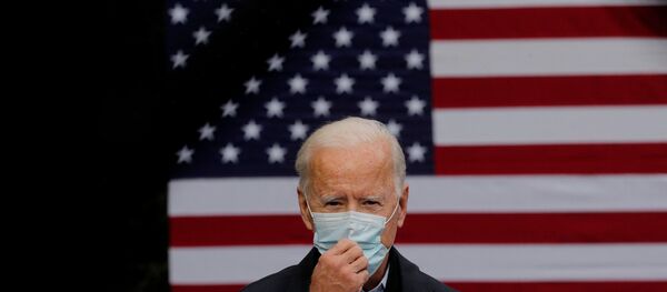 Democratic U.S. presidential nominee Joe Biden speaks about the economy and the coronavirus disease (COVID-19) pandemic during a campaign stop at UFCW (United Food and Commercial Workers) Local 951 in Grand Rapids, Michigan, U.S., October 2, 2020. - Sputnik International