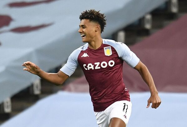 Premier League: Aston Villa Net 7 Against Defending Champs Liverpool; Red Devils Humiliated - Sputnik International