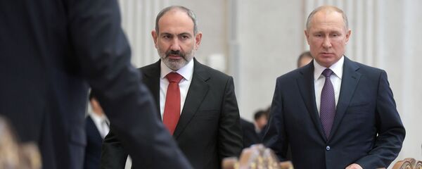 Russian President Vladimir Putin and Armenian Prime Minister Nikol Pashinyan in Saint-Petersburg, 20 October 2019 Russian President Vladimir Putin and Armenian Prime Minister Nikol Pashinyan in Saint-Petersburg, 20 October 2019 - Sputnik International