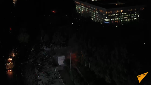 Screenshot from a drone video showing the White House in Bishkek in first minutes after seizure by protesters - Sputnik International