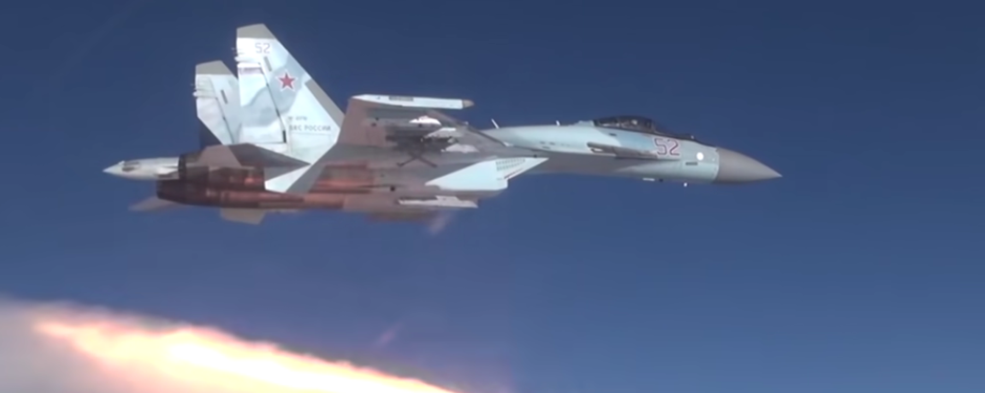 A Russian Su-35S fighter jet fires what appears to be an R-37M ultra-long-range air-to-air missile in a promotional video by the Russian Ministry of Defense - Sputnik International, 1920, 03.01.2024