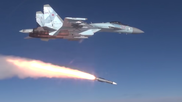 A Russian Su-35S fighter jet fires what appears to be an R-37M ultra-long-range air-to-air missile in a promotional video by the Russian Ministry of Defense - Sputnik International