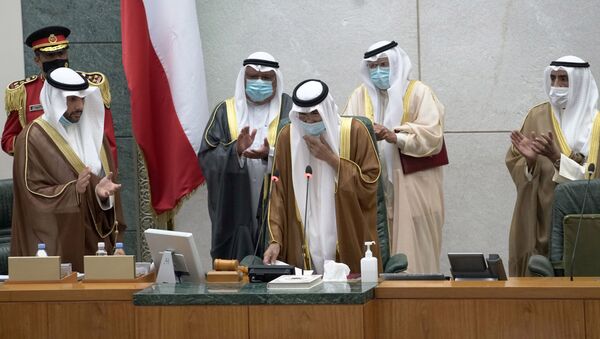 Kuwait's new Emir Nawaf al-Ahmad al-Sabah takes the oath of office at the parliament, in Kuwait City, Kuwait September 30, 2020 - Sputnik International