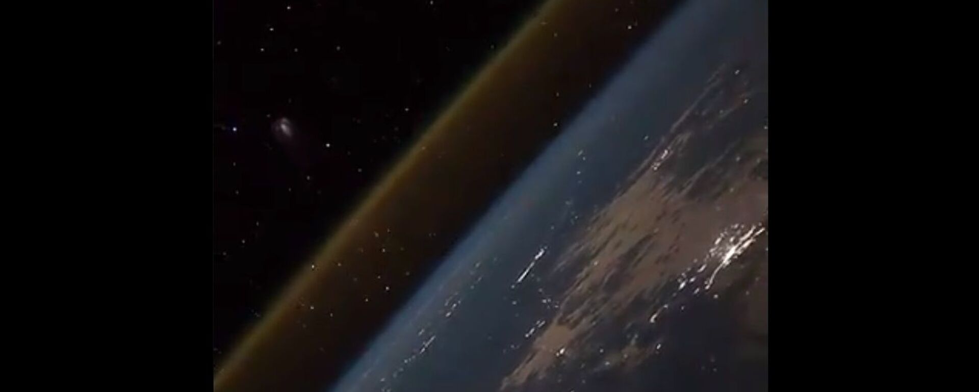 Rocket launch from earth as seen by the International Space Station - Sputnik International, 1920, 10.04.2024
