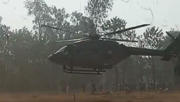 Indian Air Force helicopter in village Kallarpur of Saharanpur (U.P.) due to technical fault - Sputnik International