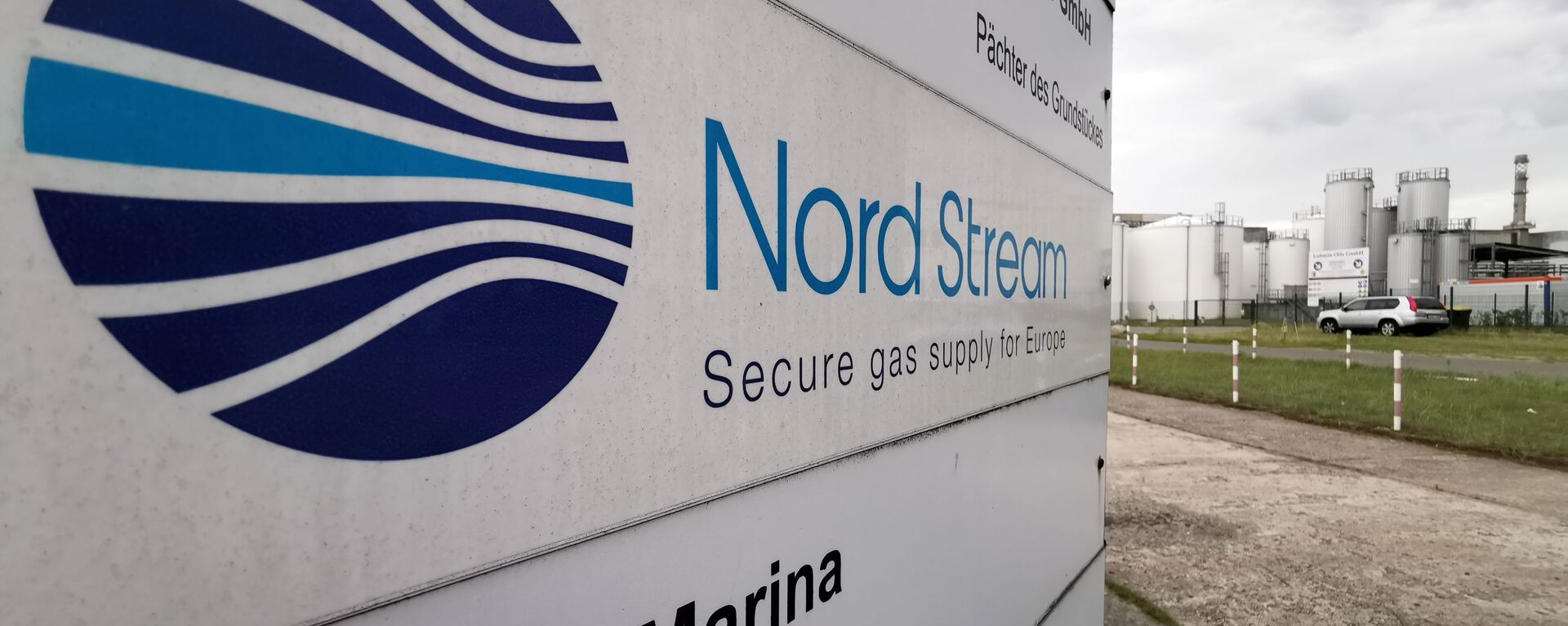 An information billboard near the Nord Stream 2 gas pipeline station in Lubmin, Germany. - Sputnik International, 1920, 05.02.2021