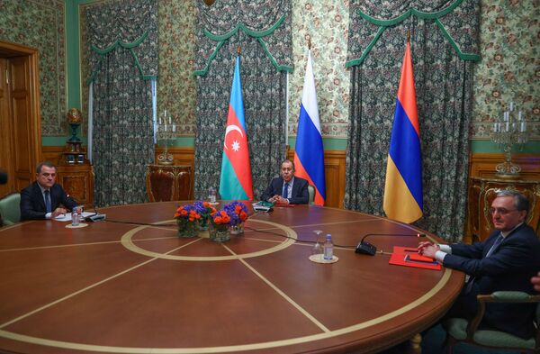 Lavrov Calls for Deployment of Russian Peacekeepers in Nagorno-Karabakh as Tensions Escalate Lavrov Calls for Deployment of Russian Peacekeepers in Nagorno-Karabakh as Tensions Escalate - Sputnik International