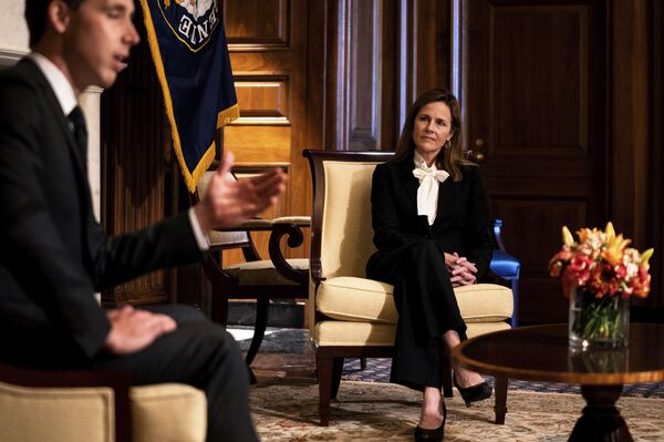 'Votes Decided, Though Not Yet Cast': SCOTUS Pick Amy Coney Barrett Faces Day 2 of Senate Grilling - Sputnik International