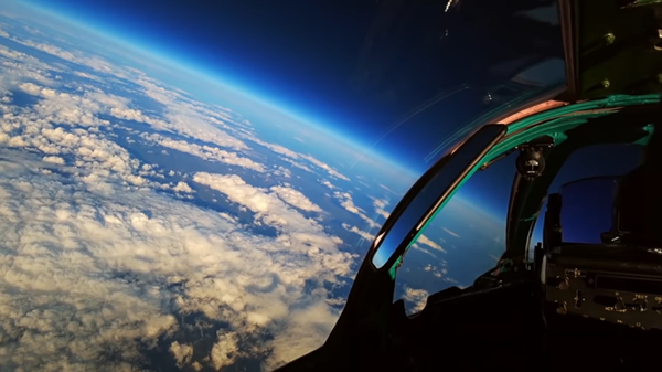 Screengrab of Russian Defence Ministry footage of MiG-31 practicing combat in the stratosphere. - Sputnik International