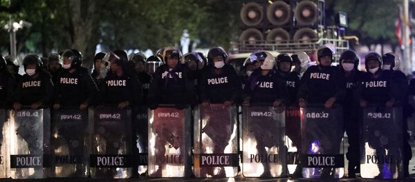Polices officers take position near Government House during the 47th anniversary of the 1973 student uprising, in Bangkok, Thailand October 15, 2020. - Sputnik International