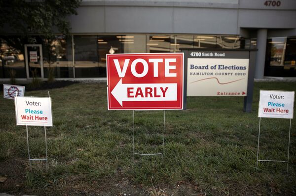8 Days to Go Before US Presidential Election: Texas Leads in Early Vote, ‘New Voters’ on Uptick - Sputnik International