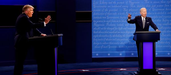 FILE PHOTO: FILE PHOTO: U.S. President Donald Trump and Democratic presidential nominee Joe Biden participate in their first 2020 presidential campaign debate in Cleveland - Sputnik International