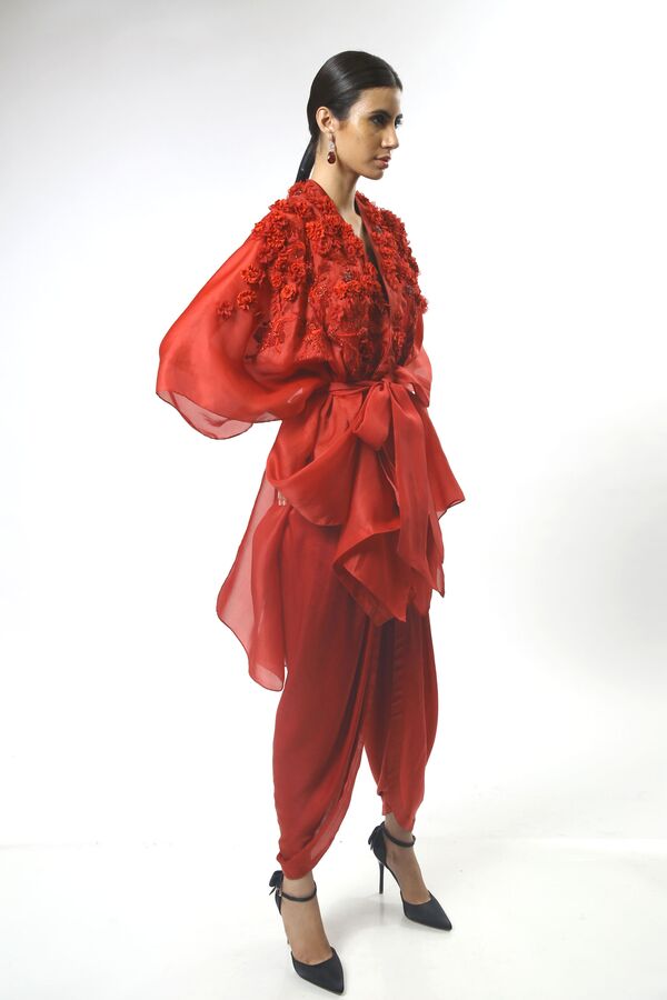 Perfect Blend of Sensuality and Elegance: India Fashion Week Spring-Summer 2021 Highlights - Sputnik International