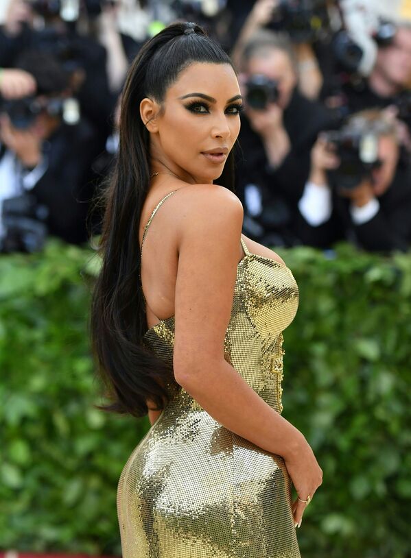 From Paris Hilton Stylist to American Media Phenomenon: Kim Kardashian Turns 40 - Sputnik International