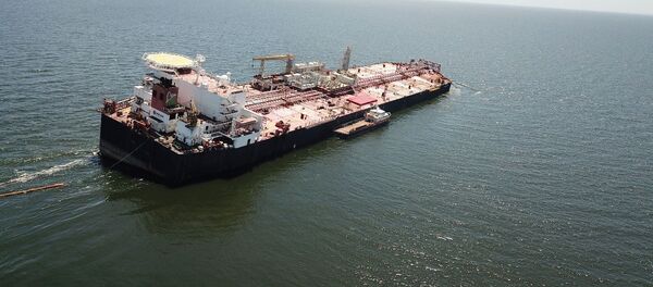 The Nabarima floating storage and offloading (FSO) facility, operated by the Petrosucre joint venture between Venezuelan state oil company Petroleos de Venezuela and Italy's Eni, is seen tilted in the Paria Gulf, between Venezuela and Trinidad and Tobago, 16 October 2020 - Sputnik International