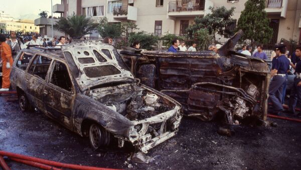 The aftermath of the bomb attack that killed judge Paolo Borsellino in 1992 - Sputnik International