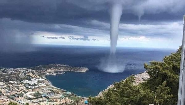 Waterspout spotted off the Greek island of Rhodes, the largest of Greece’s Dodecanese islands, on 21.10.2020. - Sputnik International