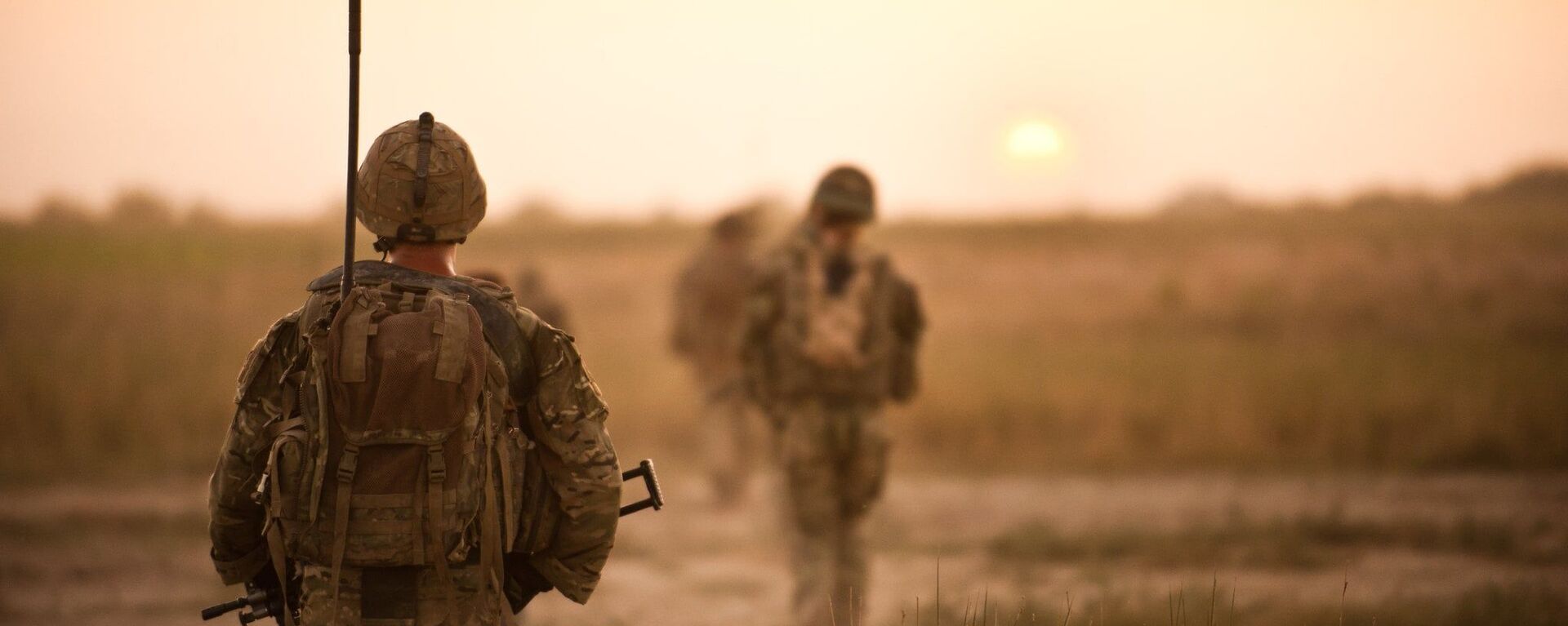 Soldiers on patrol in farmlands in Helmand Province, Afghanistan on 12 September 2011 - Sputnik International, 1920, 04.02.2023