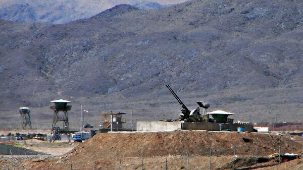 Anti-aircraft guns guarding Natanz Nuclear Facility, Iran - Sputnik International