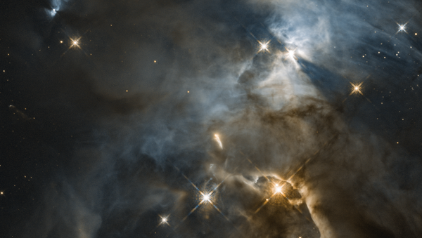 Hubble Reveals a Giant Cosmic 'Bat Shadow' - Sputnik International