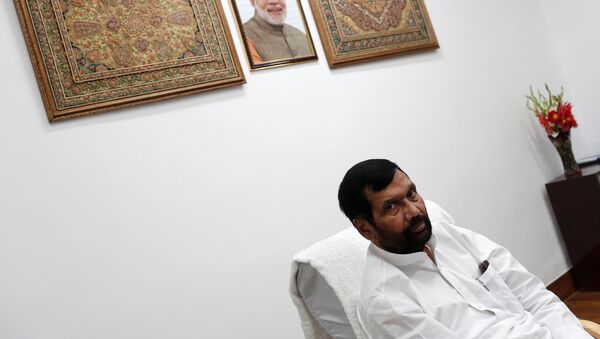 FILE PHOTO: India's Food Minister Ram Vilas Paswan speaks during an interview with Reuters in New Delhi November 12, 2014 - Sputnik International