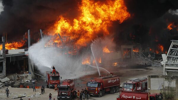 Fire burns in the port in Beirut, Lebanon, Thursday, Sept. 10. 2020 - Sputnik International