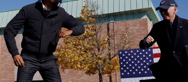 Democratic U.S. presidential nominee Biden campaigns in Flint, Michigan - Sputnik International