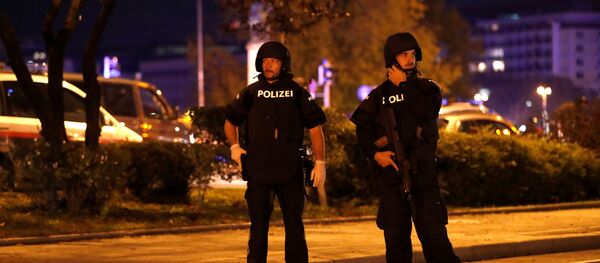 Police blocks a street near Schwedenplatz square after exchanges of gunfire in Vienna, Austria November 2, 2020. Police blocks a street near Schwedenplatz square after exchanges of gunfire in Vienna, Austria November 2, 2020. - Sputnik International