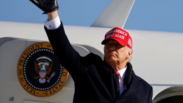 U.S. President Donald Trump gestures as he leaves after holding a campaign rally at Fayetteville Regional Airport in Fayetteville, North Carolina, U.S., November 2, 2020. - Sputnik International