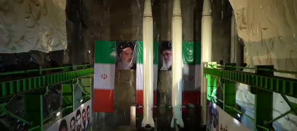 Iran's rail-based missile launch system. Screengrab of video. - Sputnik International