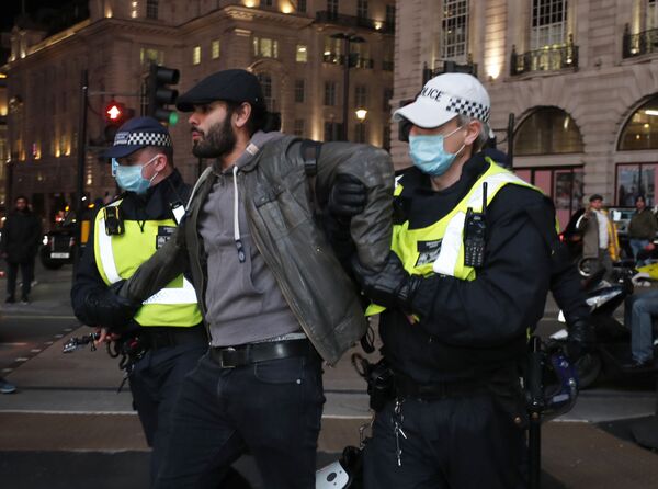 Guy Fawkes vs Quarantine: Million Mask March Held in London as People Protest Against Lockdown - Sputnik International