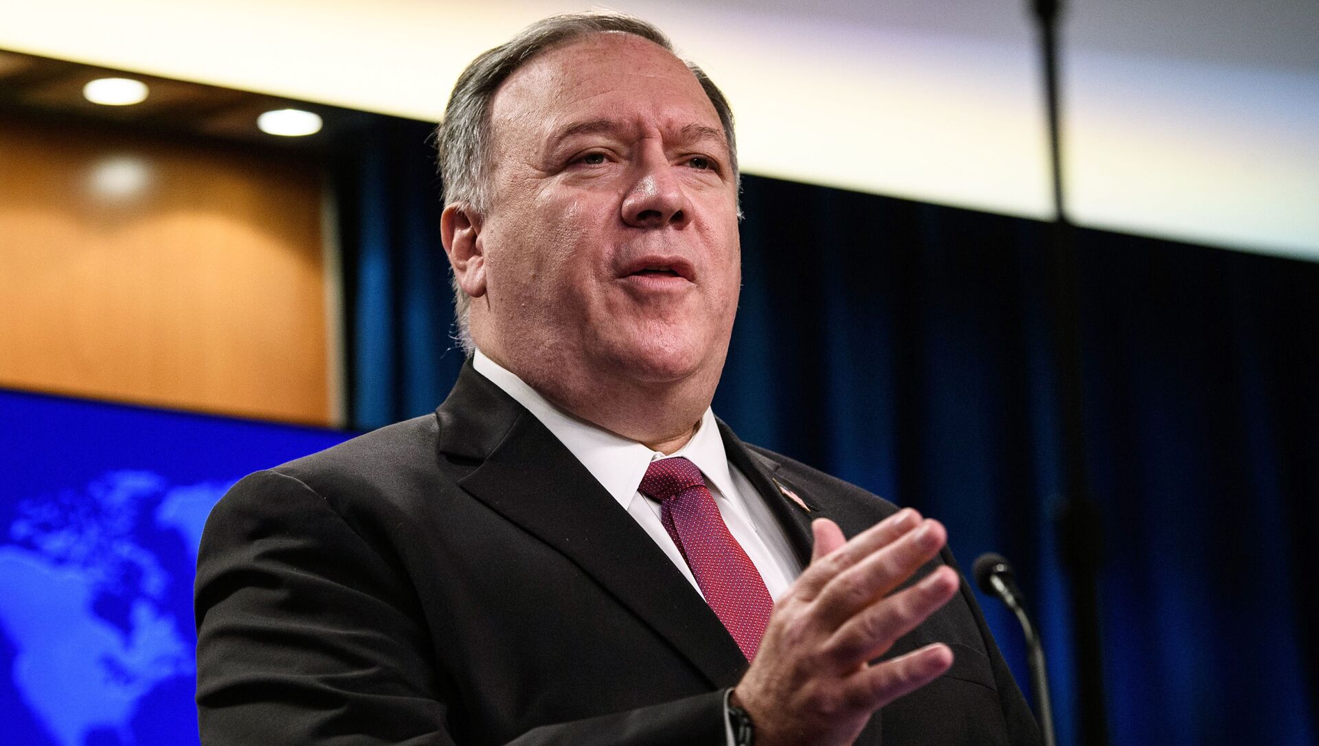 Secretary of State Mike Pompeo speaks during a news conference at the State Department in Washington, Wednesday, 21 October 2020. - Sputnik International, 1920, 09.07.2021